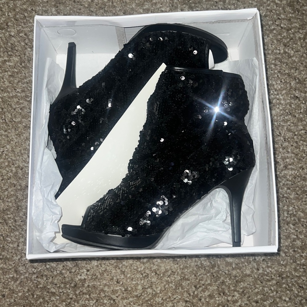 Ashro Black glitter sock heels